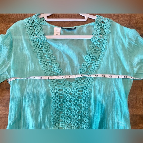 LA BLANCA Bright Blue Beach Cover Up / Tunic w/ Lace Detail - Picture 5 of 7